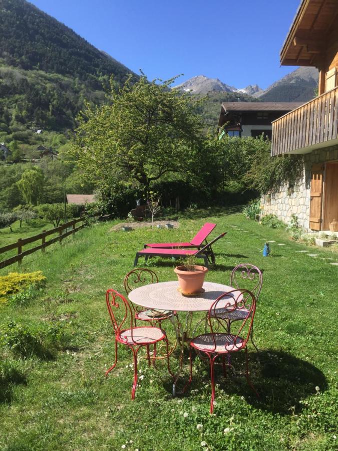 Rez De Jardin De Chalet Bois , Calme Et Verdure ! Saint-Martin-Vésubie Exterior photo